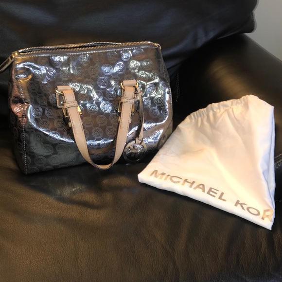 Michael Kors Authentic Michael Kors Bag - Picture 5 of 8